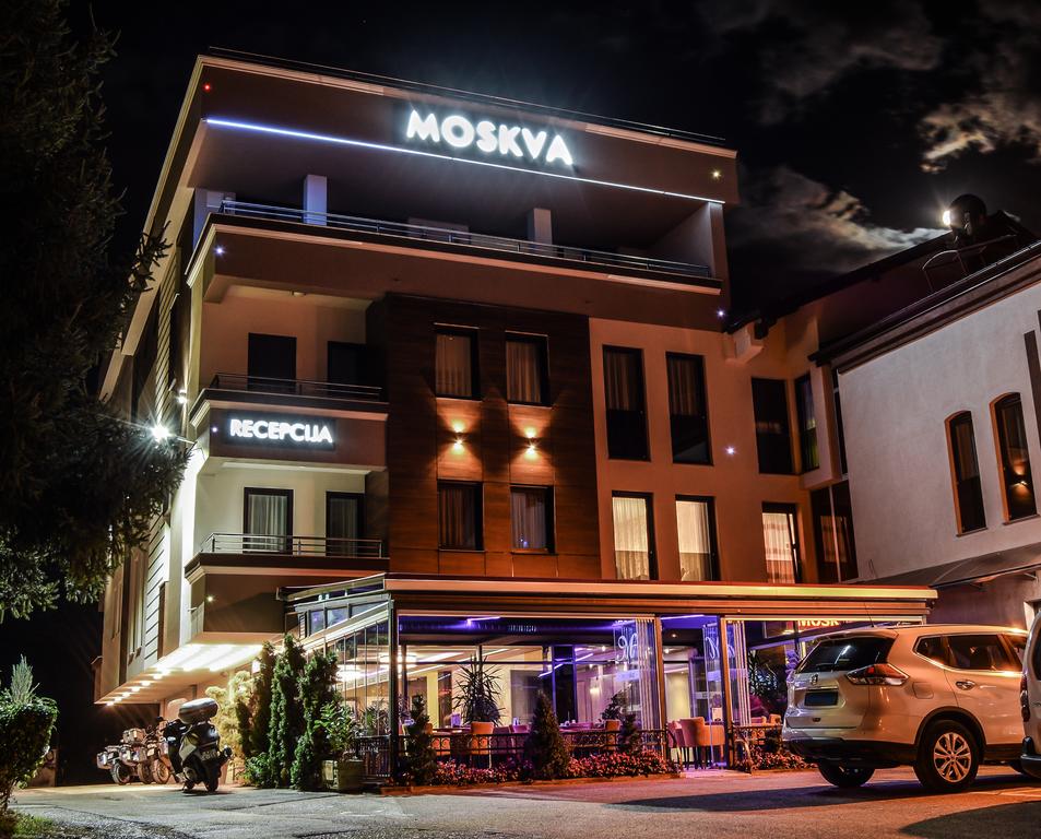 Hotel Moskva - exterior at night