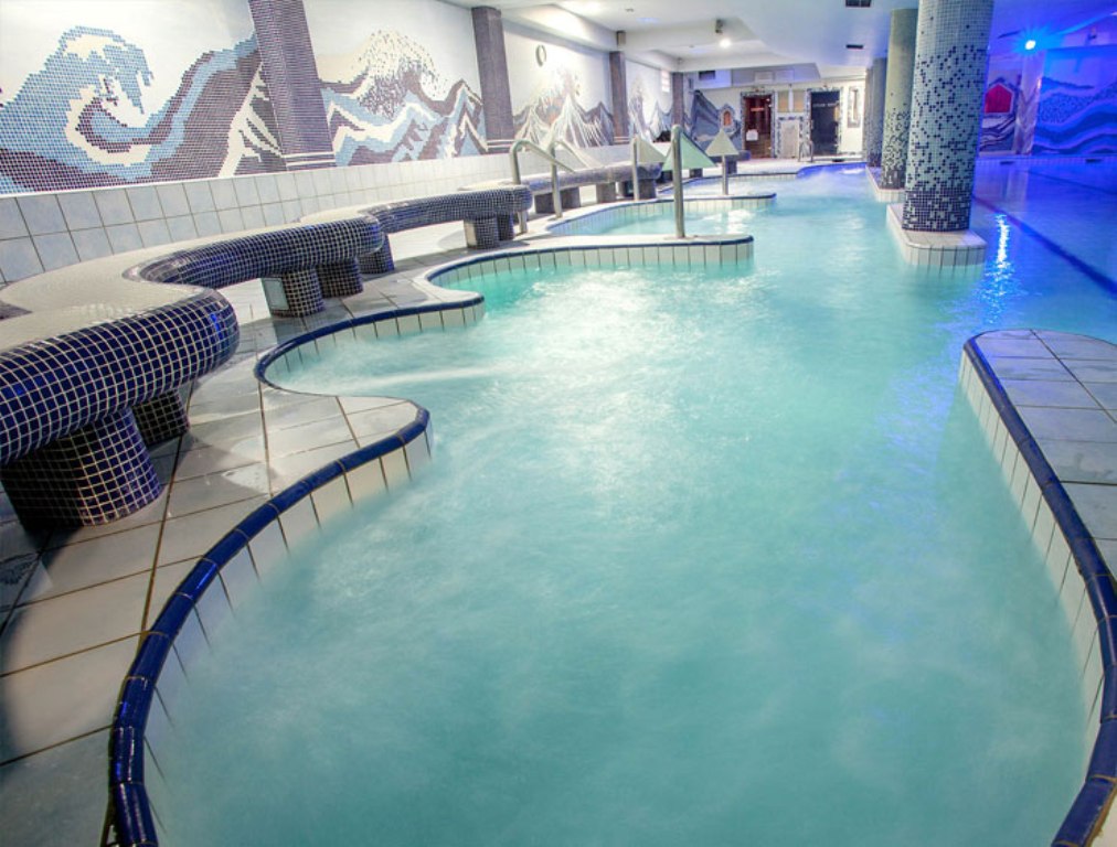 Hotel Central - indoor pool