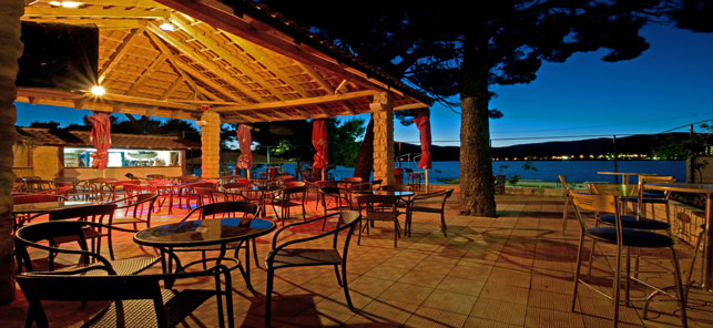 Hotel Sveti Kriz - beach bar